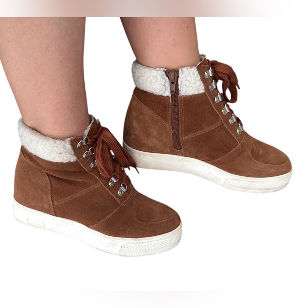 Steve Madden Suede Brown Wedge Lace Up Women’s Ankle Boots